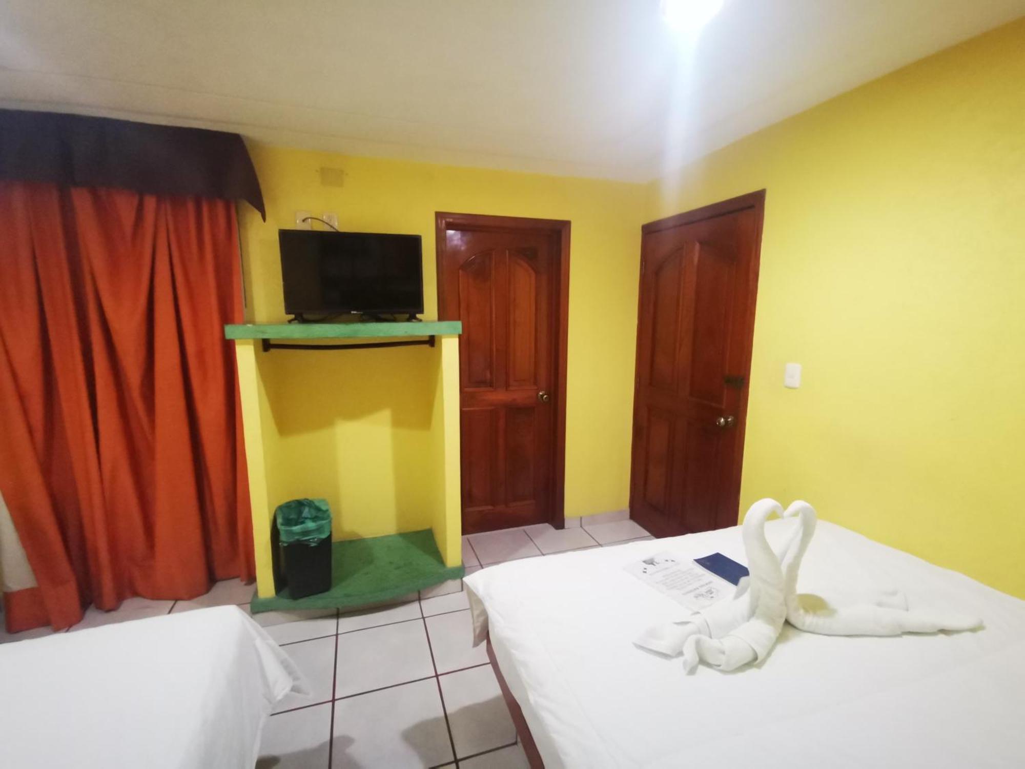Casa Real Hotel Poza Rica Exterior photo