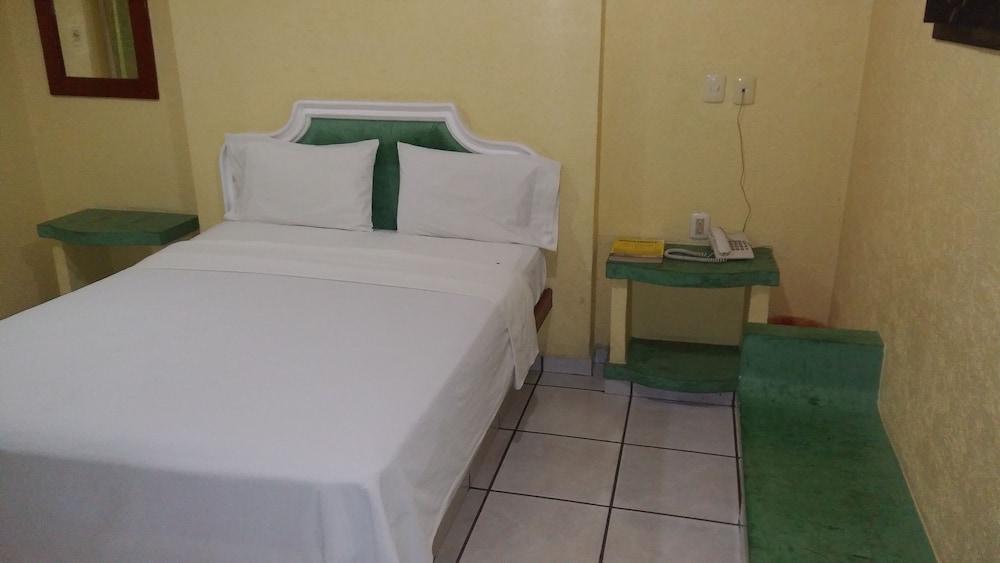 Casa Real Hotel Poza Rica Exterior photo